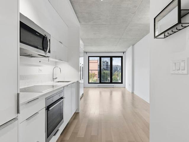 Apartment for sale in St. Leonard's, Quebec