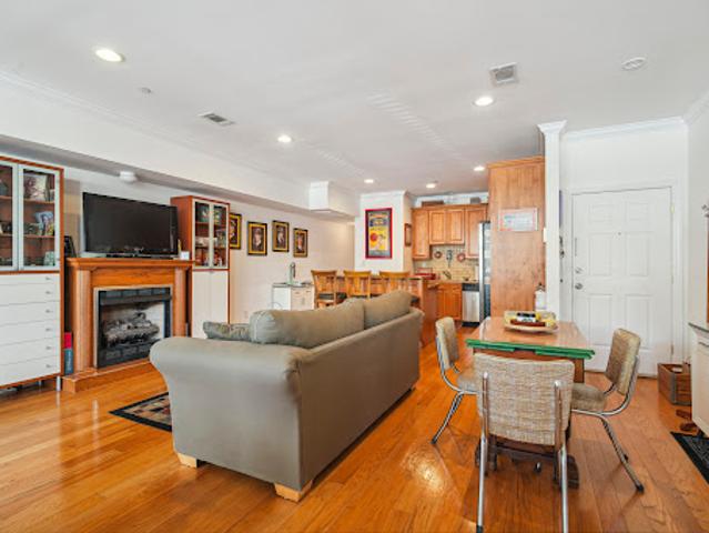 Apartment for sale in Monmouth, New Jersey