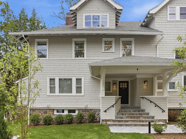 Apartment for sale in Lexington, Massachusetts