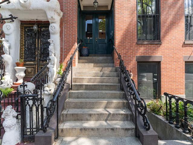 Apartment for sale in Boston, Massachusetts