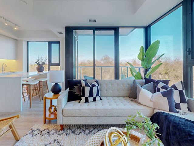 Apartment for sale in Woburn, Ontario