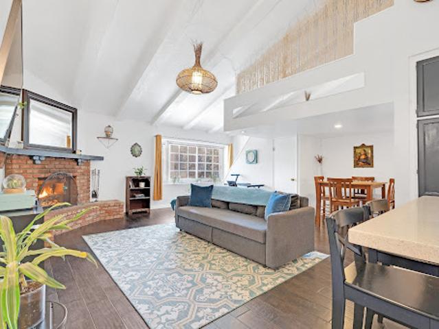 Apartment for sale in Los Angeles