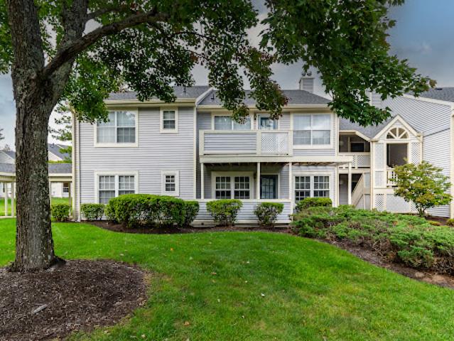 Apartment for sale in Monmouth, New Jersey