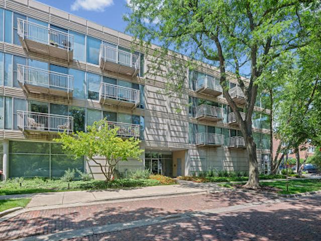 Apartment for sale in Wilmette, Illinois