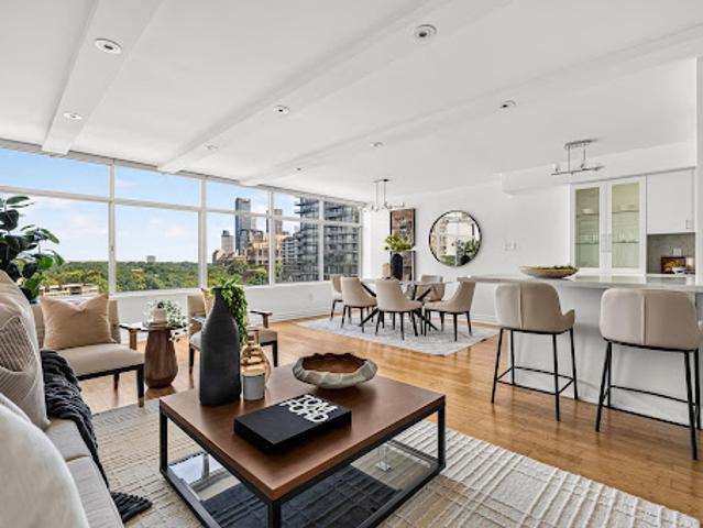 Apartment for sale in Woburn, Ontario