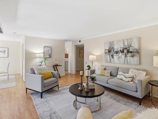 Apartment for sale in San Mateo, California