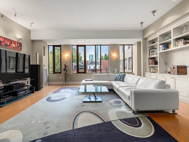 Apartment for sale in Boston, Massachusetts