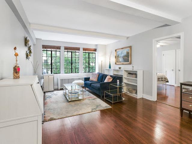 Apartment for sale in New York, Arverne