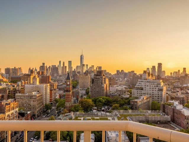 Apartment for sale in Arverne, New York