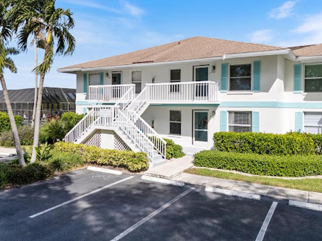 Apartment for sale in Naples, Florida