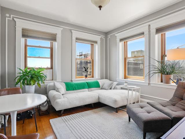 Apartment for sale in Boston, Massachusetts