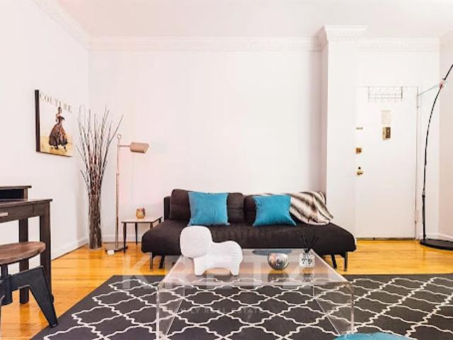 Apartment for sale in Arverne, New York