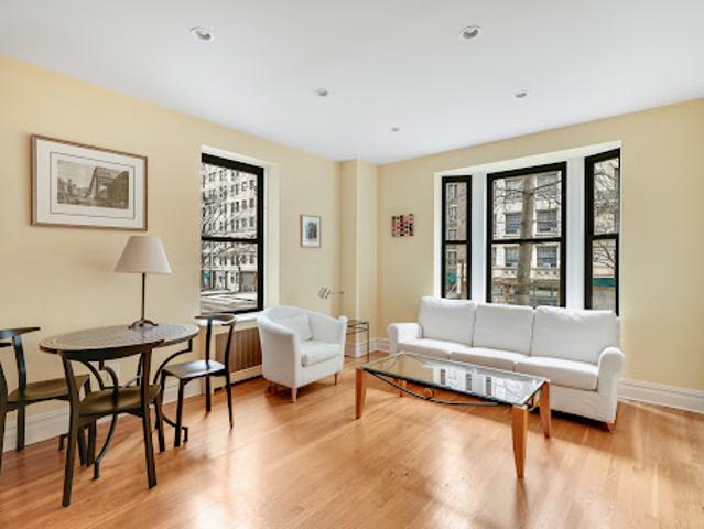 Apartment for sale in Arverne, New York