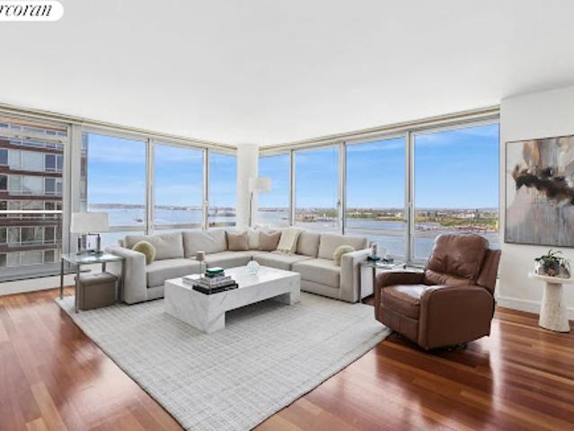 Apartment for sale in Arverne, New York