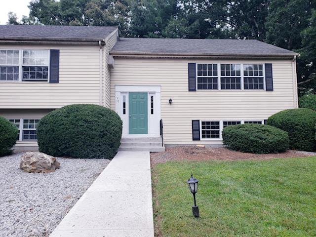 Apartment for sale in Madison, Connecticut