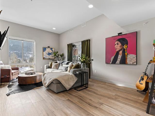 Apartment for sale in Wyoming