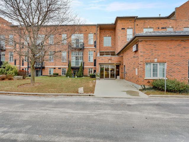 Apartment for sale in Ancaster, Ontario