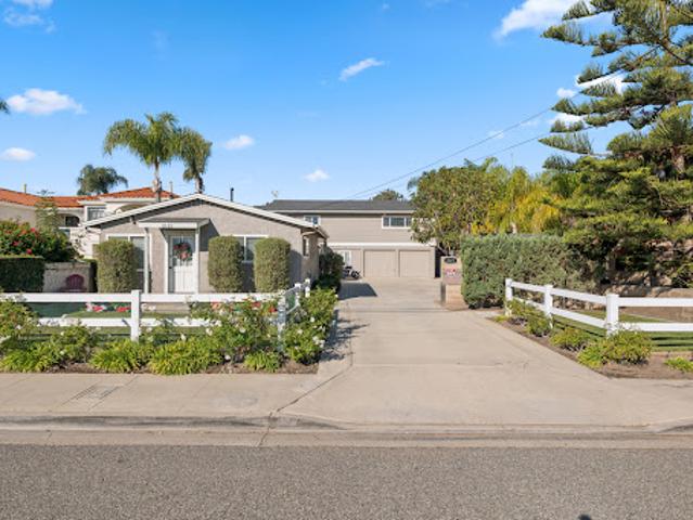 Apartment for sale in Costa Mesa, California