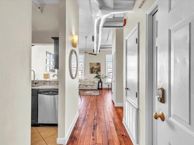 Apartment for sale in Savannah, Georgia