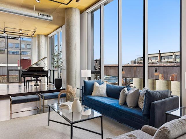 Apartment for sale in Hennepin, Minnesota