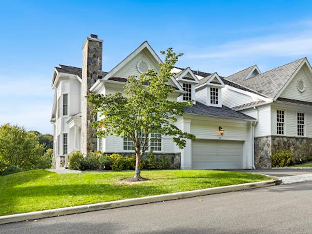 Apartment for sale in Ossining, New York