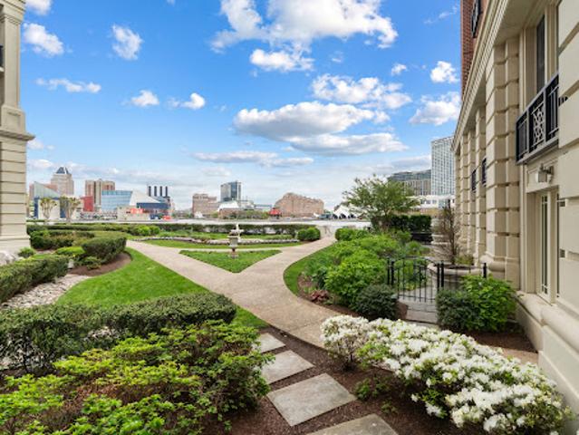 Apartment for sale in Gibsonton, Maryland