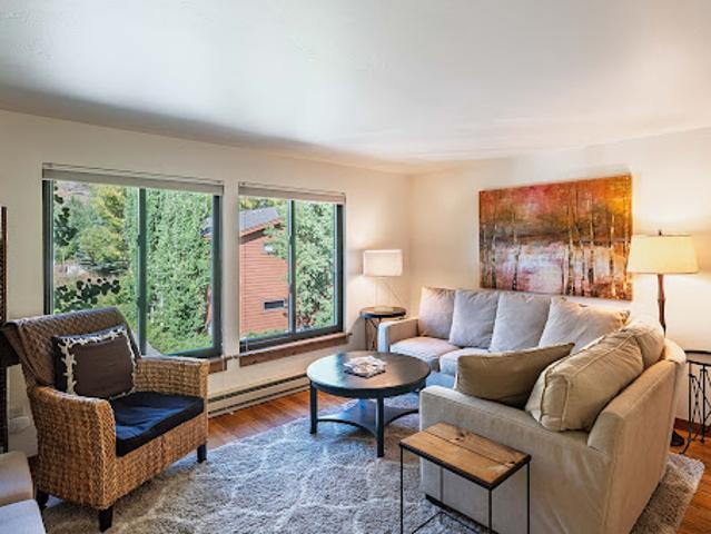 Apartment for sale in Wyoming