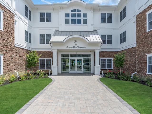 Apartment for sale in Monmouth, New Jersey