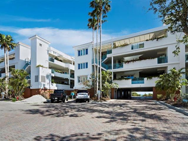 Apartment for sale in Longboat Key, Florida