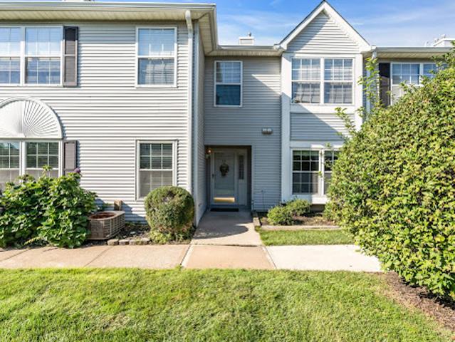 Apartment for sale in Monmouth, New Jersey