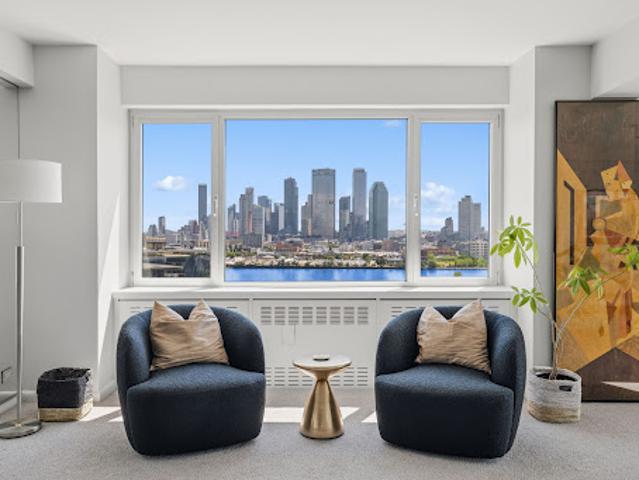 Apartment for sale in Arverne, New York