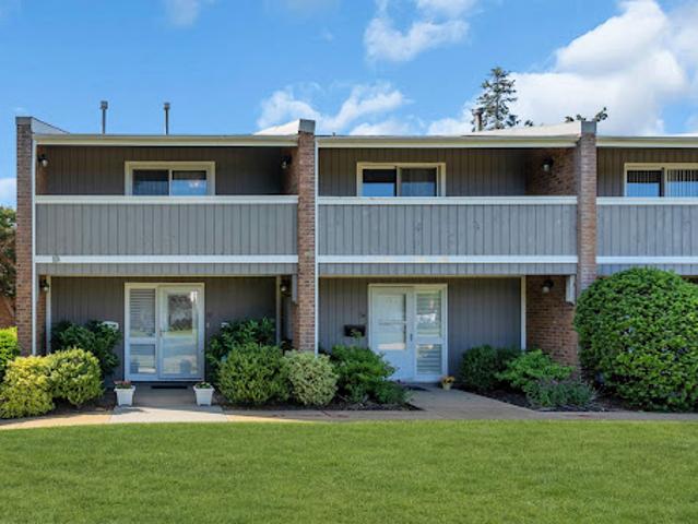 Apartment for sale in Monmouth, New Jersey