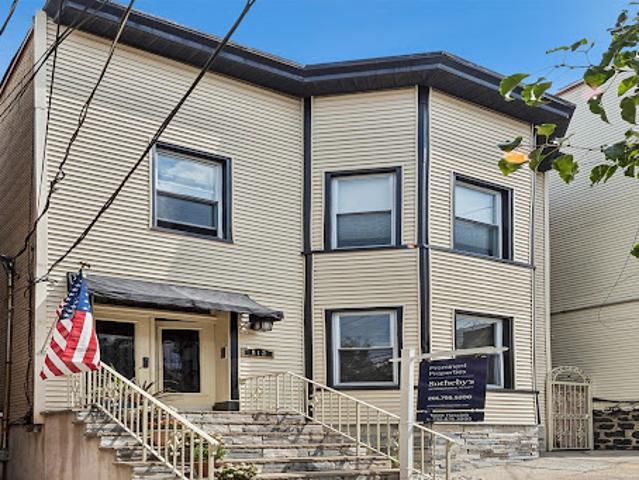 Apartment for sale in Hudson, New Jersey
