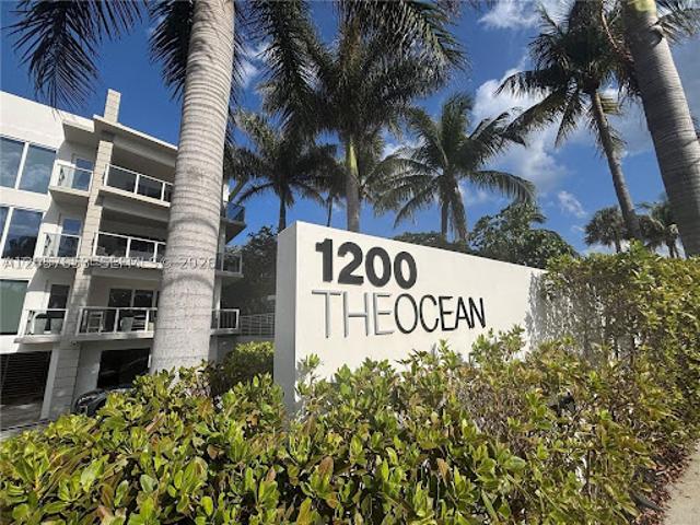 Apartment for sale in Hillsboro Beach, Florida