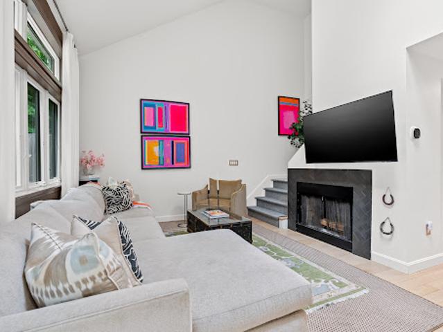 Apartment for sale in Wayland, Massachusetts