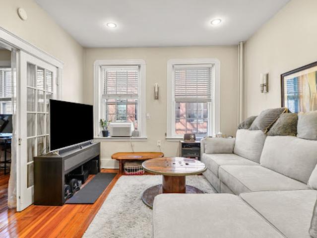 Apartment for sale in Boston, Massachusetts
