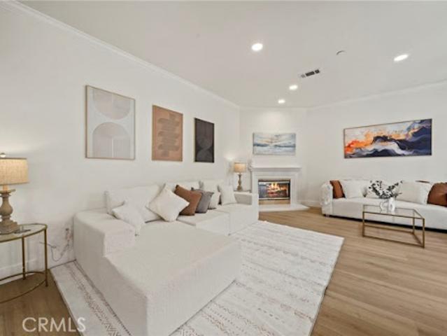 Apartment for sale in Redondo Beach, California