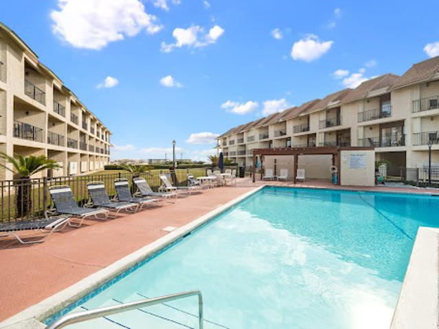 Apartment for sale in Gulf Shores, Alabama