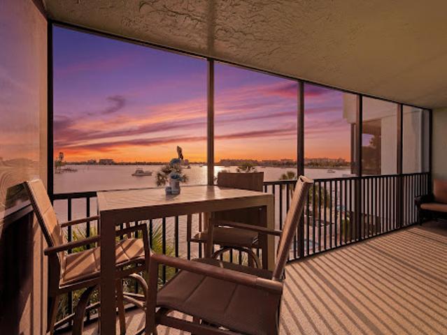 Apartment for sale in South Pasadena, Florida