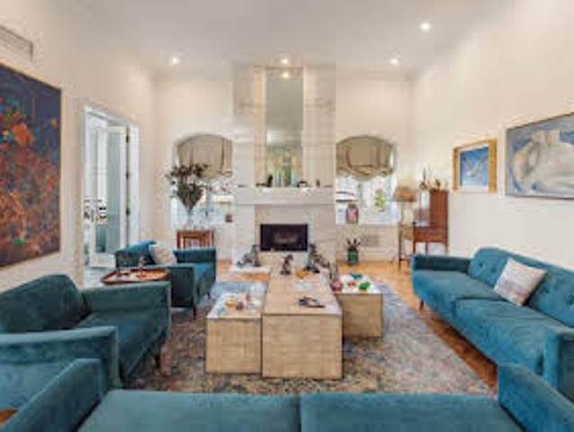 Apartment for sale in Los Angeles