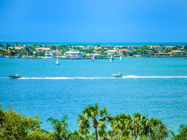 Apartment for sale in Florida