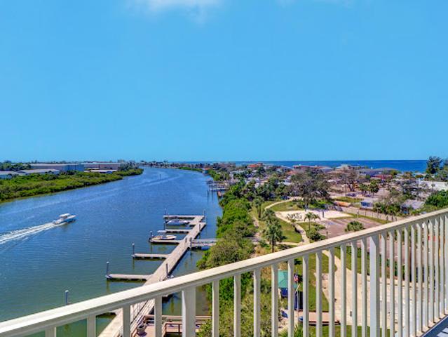 Apartment for sale in Indian Rocks Beach, Florida