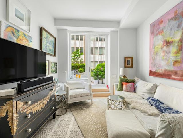 Apartment for sale in Arverne, New York
