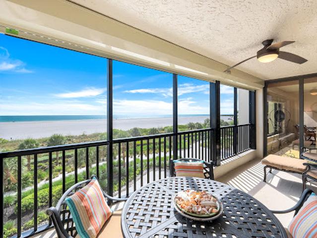 Apartment for sale in Marco Island