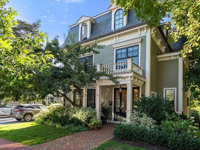 Apartment for sale in Cambridge, Massachusetts