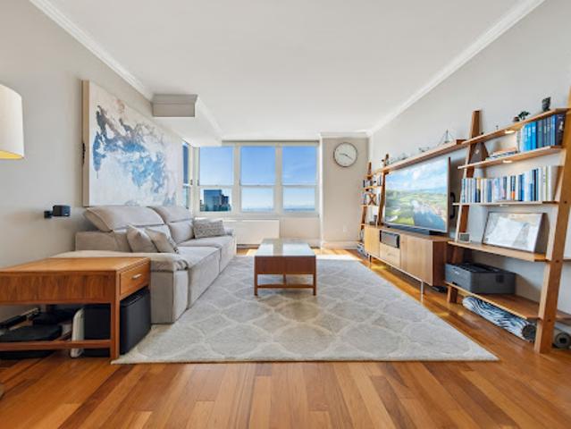 Apartment for sale in Hudson, New Jersey