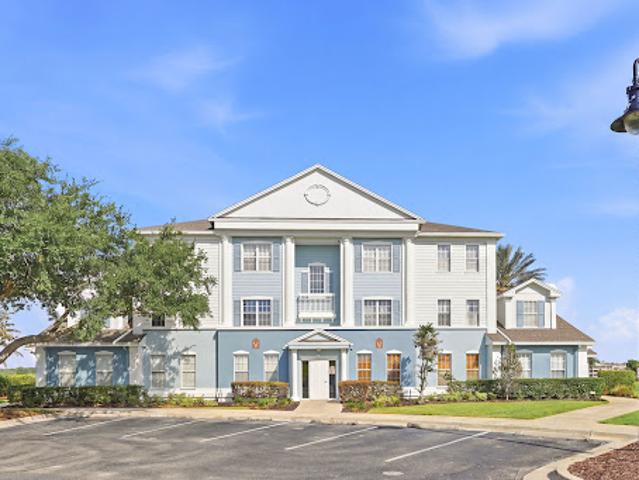 Apartment for sale in Four Corners, Florida