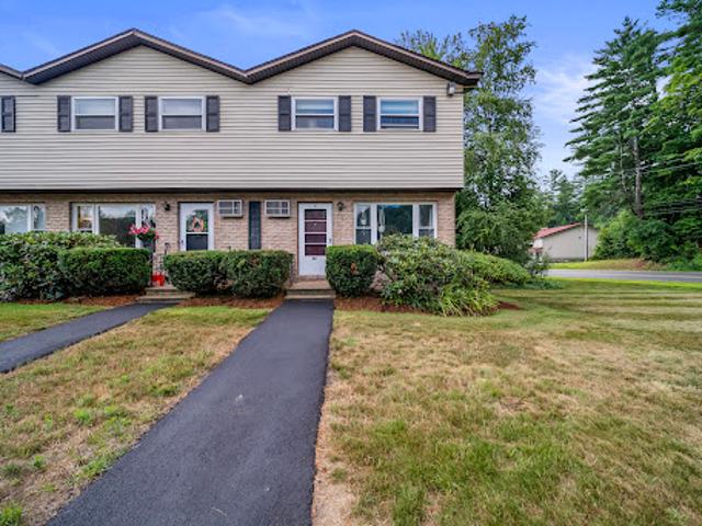 Apartment for sale in Hooksett Apartment for sale in Hooksett