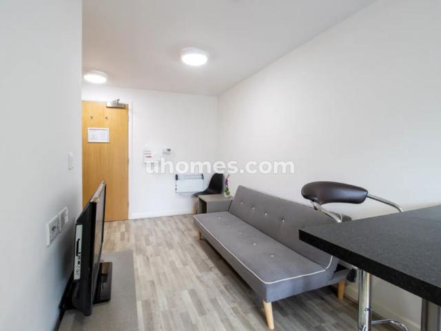 Apartment for rent in Woodhouse, West Yorkshire