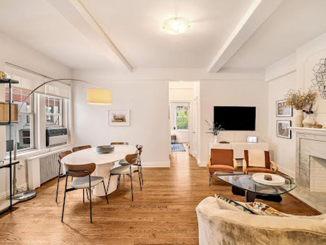 Apartment for sale in Arverne, New York